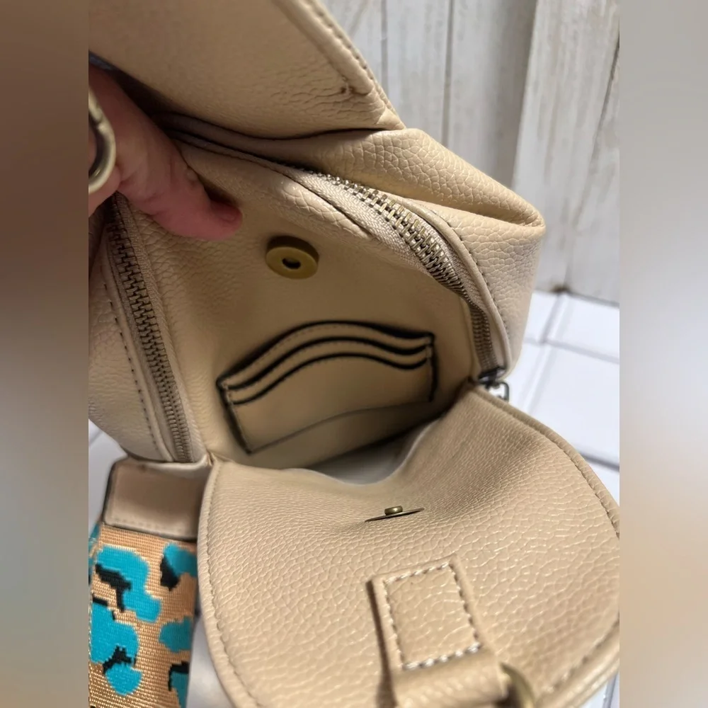 Beige Crossbody Bag with Teal Leopard Strap